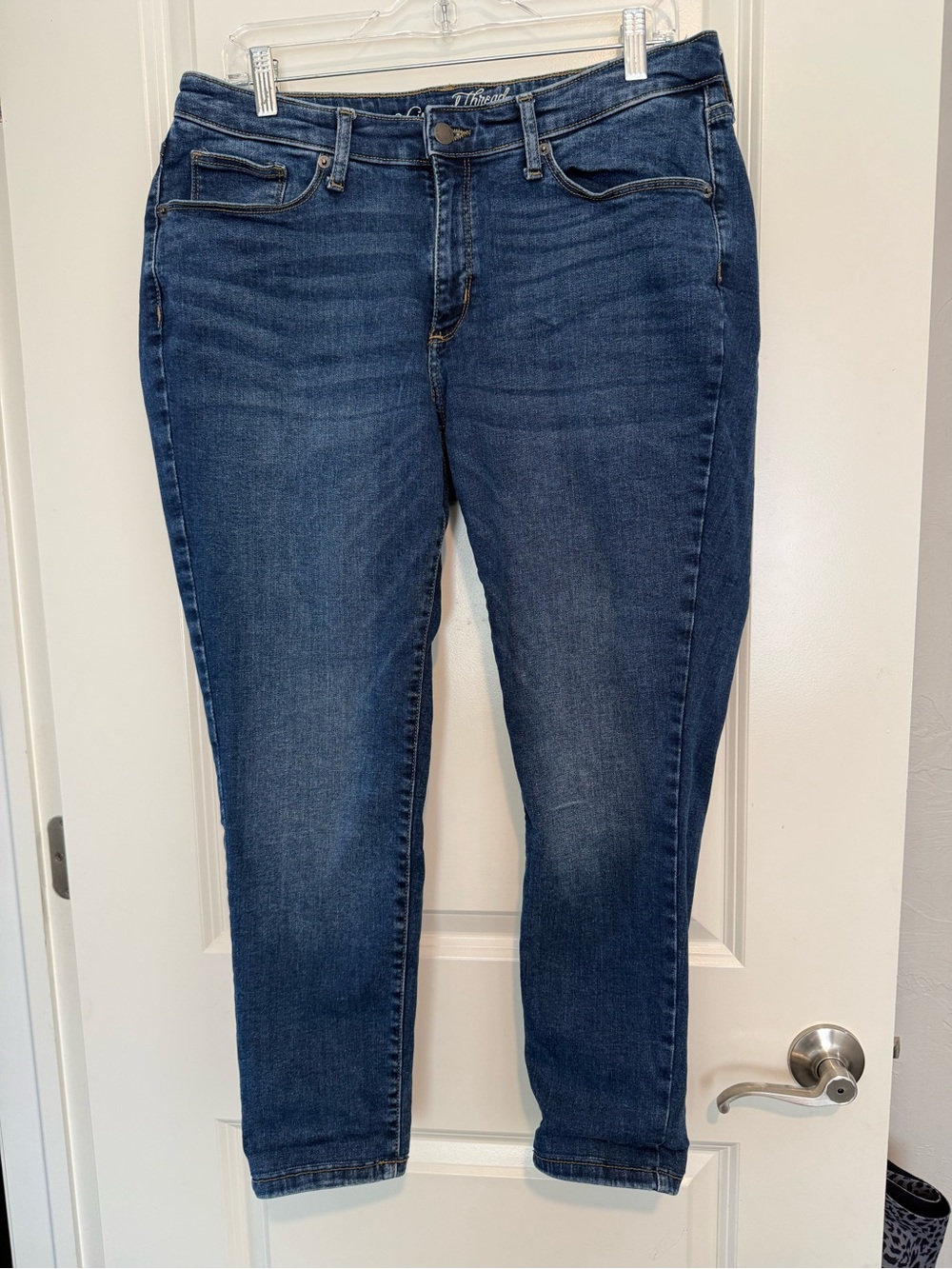 Universal Thread Medium Wash Skinny Jeans 14/32S